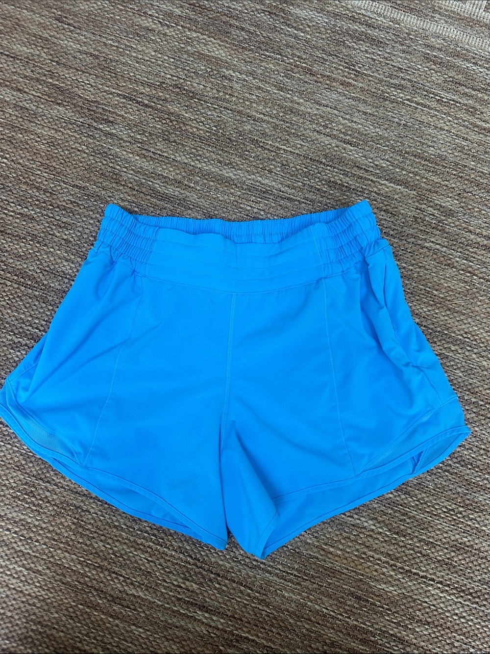 lululemon athletica Hotty hot shorts 4 inch inseam